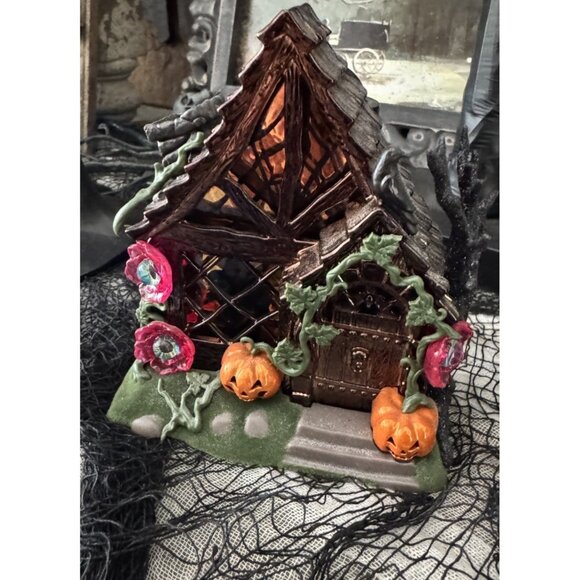 Bath & Body Works Witches Cottage Nightlight Projector Wallflower Plug-In - Picture 1 of 10